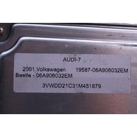 2001 Volkswagen Beetle Engine Computer Module ECU ECM DME 06A906032EM