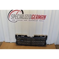 2014 2015 2016 Land Rover LR4 Radiator Grille LR051299 OEM