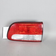 2001-2003 Toyota Sienna Right Tail Light Lid Mounted 8167008020 OEM Used