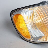 2001-2003 Toyota Sienna Right Parking Light Turn Signal 8151008020 OEM Used