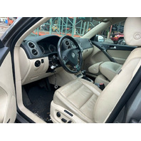 2009 Volkswagen Tiguan - OEM Used Parts - Stock # 25087