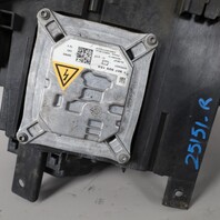 2007-2010 BMW X3 E83 Right Xenon Headlight Xenon Adaptive 63123456046 OEM