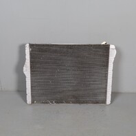 2010–2016 BMW 550i 650i GT Radiator 17117601831 F07 F10 F12 OEM Used