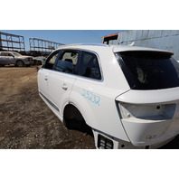 2017-2024 Audi Q7 Left Quarter Panel Glacier White 4M0809837 OEM Used