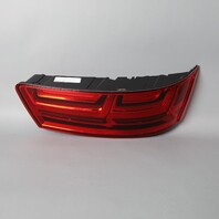 2017-2019 Audi Q7 Tail Light Right 4M0945094D OEM Used