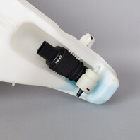 2017-2019 Audi Q7 Windshield Washer Tank Bottle 4M0955453H OEM Used