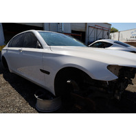 2009-2015 BMW 740i 750i Right Front Fender White 41007261462OEM Used