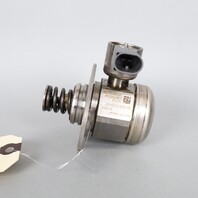 2012-2014 BMW X1 320i 328i 528i Z4 Fuel Pump High Pressure 13517584461 OEM Used