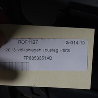 2011-2014 Volkswagen Touareg Front Upper Grille 7P6853651AD OEM Used