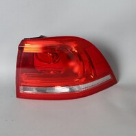 2011-2014 Volkswagen Touareg Right Tail Light 7P6945096E OEM Used
