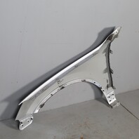 2011-2017 Volkswagen Touareg Right Fender Silver Metallic 7P6821106E OEM Used