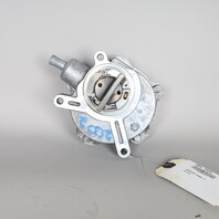 2006-2008 BMW 550i 650i 750i Engine Mounted Vacuum Pump OEM 11667545384