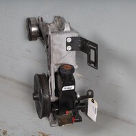 2002 GMC Yukon Denali 6.0 Power Steering Pump With Bracket OEM 15078157