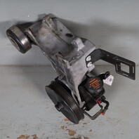 2002 GMC Yukon Denali 6.0 Power Steering Pump With Bracket OEM 15078157