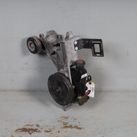 2002 GMC Yukon Denali 6.0 Power Steering Pump With Bracket OEM 15078157