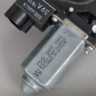 1996-2003 Volkswagen Eurovan Right Front Door Window Motor 7D0959802C OEM Used