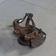 1999-2003 Volkswagen Eurovan Right Front Spindle Knuckle Hub OEM 7D0407258D