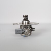 BMW 550i 650i 750i X5 X6 M5 High Pressure Fuel Pump 13517599865 OEM