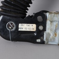 2001-2006 BMW 325ci 330ci Right Front Seat Belt Buckle 72118257790 OEM Used