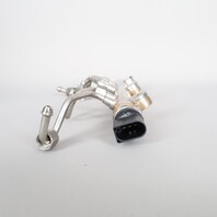 2013-2018 BMW 550i 650i 750i X5 Right Fuel Injection Rail 13537642156 OEM