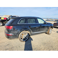 2018 Audi Q7 - Deep Black - Stock #26030