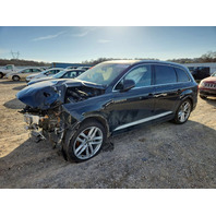 2018 Audi Q7 - Deep Black - Stock #26030