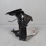 parts The aluminum part is supposed to go with the reinforcement 26071-7192172