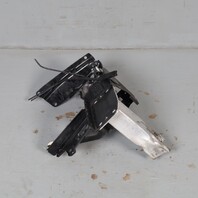 parts The aluminum part is supposed to go with the reinforcement 26071-7192172