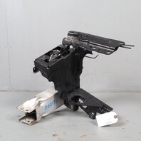 parts The aluminum part is supposed to go with the reinforcement 26071-7192172