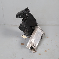 parts The aluminum part is supposed to go with the reinforcement 26071-7192172