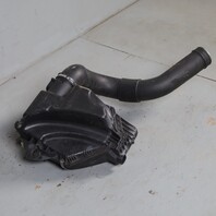 2013-2018 BMW X3 X4 2.0 Air Cleaner Filter Filter Box 13717616932 OEM