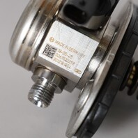 2018 BMW 330e F30 High Pressure Fuel Pump OEM 13517642466