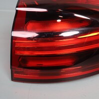 2015-2018 Porsche Cayenne Right Passenger Tail Light OEM 7P5945208R
