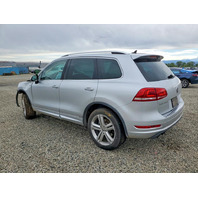 2014 VW Touareg Parts - CNRB 3.0L TDI Engine Air Suspension Stock #26157