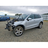2014 VW Touareg Parts - CNRB 3.0L TDI Engine Air Suspension Stock #26157