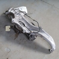 2017-2020 BMW 530i 540i Right Passenger Front Spindle Knuckle Hub 31206884382
