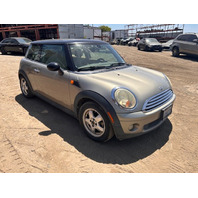New Arrival:2009 MINI Cooper Hardtop (R56) - Sparkling Silver - Stock #26232