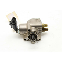 Audi A6 A8 Q7 RS4 Volkswagen Touareg Engine Mounted Fuel Pump Right