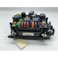 2001-2002 Chevrolet Tahoe Engine Wiring Harness Fuse Relay Box OEM