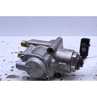 Audi A6 A8 Q7 RS4 Volkswagen Touareg Right Engine Mounted Fuel Pump 079127026C