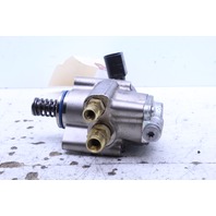 Audi A6 A8 Q7 RS4 Volkswagen Touareg Right Engine Mounted Fuel Pump 079127026C