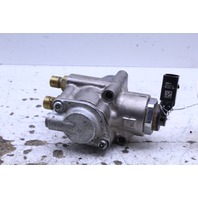 Audi A6 A8 Q7 RS4 Volkswagen Touareg Right Engine Mounted Fuel Pump 079127026C
