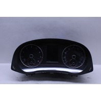 2013 Volkswagen Passat Speedometer Instrument Cluster OEM