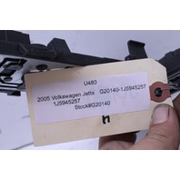 1999 2000 2001 2002 2003 Volkswagen Jetta Tail Light Lamp Bulb Carrier Socket - 1J5945257 OEM