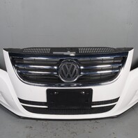 2009-2011 Volkswagen Tiguan Front Bumper With Grilles Cover Candy White OEM Used