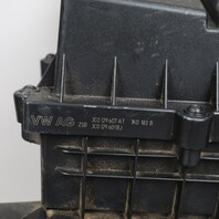 2010-2013 Volkswagen Beetle Golf A3 Diesel Air Cleaner Filter Box OEM Used