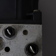 2001-2005 BMW E46 325xi 330xi ABS Anti Lock Brake Pump Module OEM Used