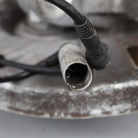 2007-2010 BMW M5 E60 Right Rear Spindle Knuckle Hub 33322283716 OEM Used