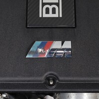 2000-2003 BMW M5 E39 Engine Air Intake Plenum Cover 7831262 OEM Used