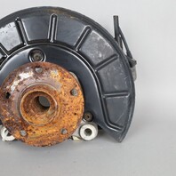 2006-2010 Volkswagen Passat Right Front Spindle Knuckle Hub 3C0407254F OEM Used